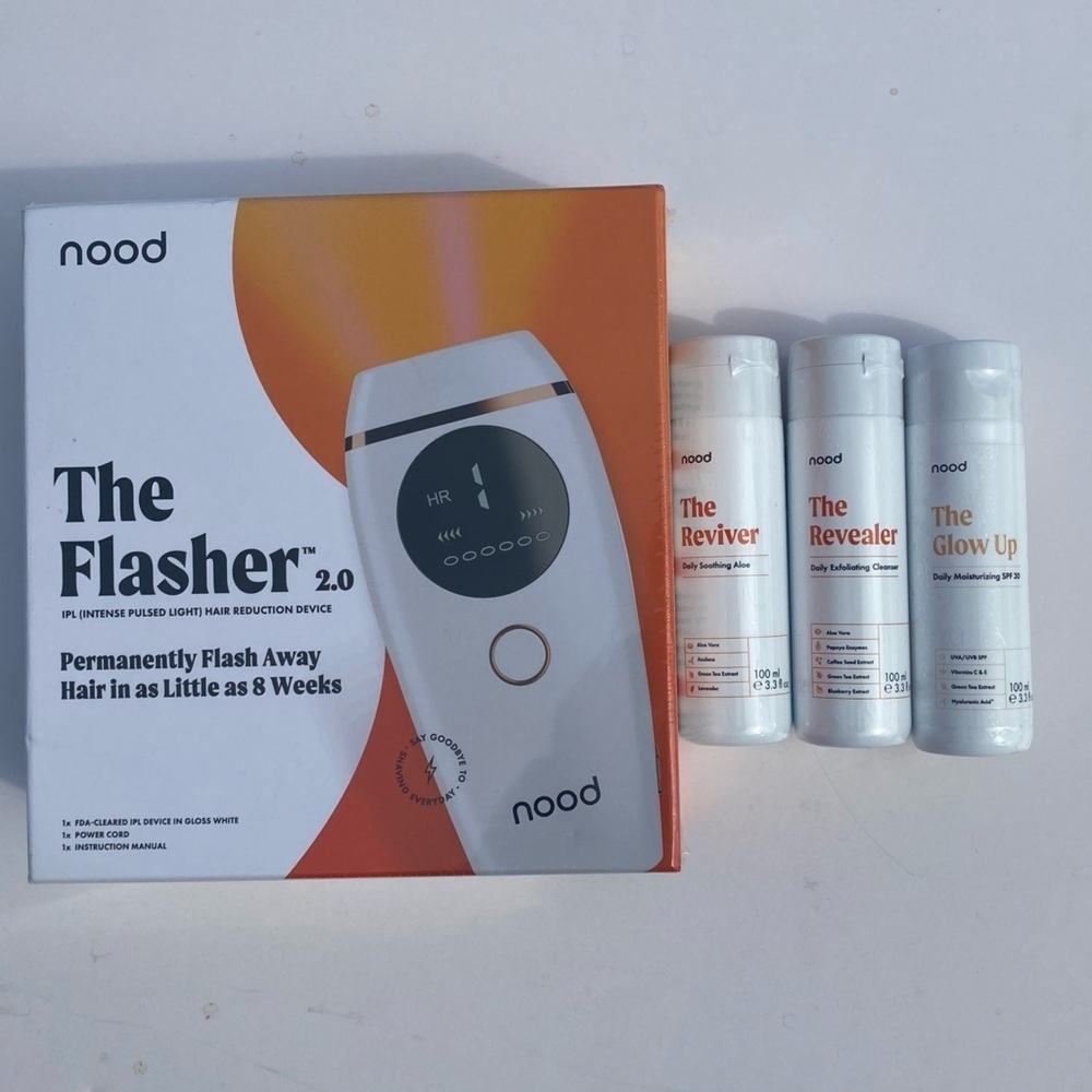The flasher laser hair remover pro kit | NIB never opened | white
